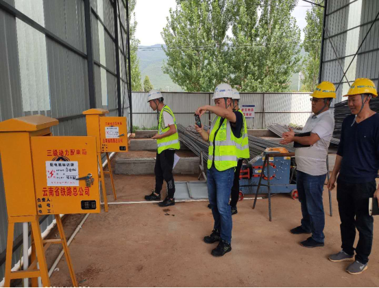 1597117689163956.png 改移一级路现场.png