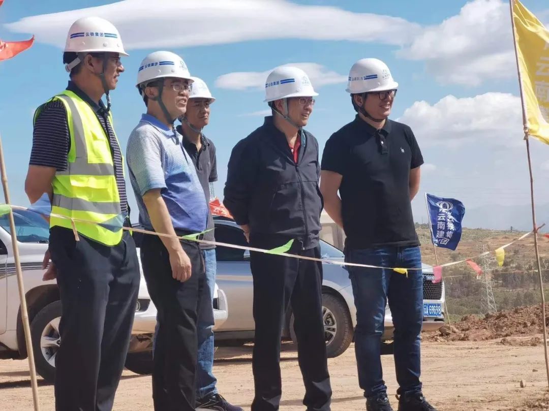 1654564218795301.jpg 2022-06-02-沈家文到公司祥云项目检查.jpg