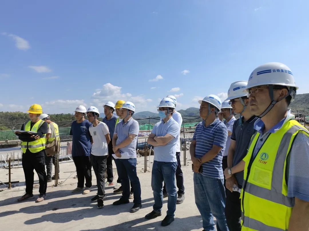 1658801930639357.jpg 殷华富、李光正到永大项目进行综合大检查.jpg