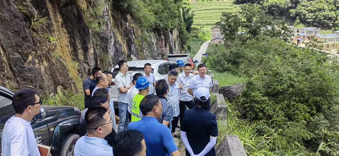 1659490740548800.jpg 文山州副州长李松涛到那兴项目调研.jpg