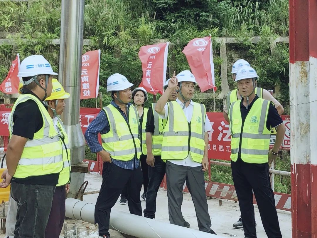1660613827228032.jpg 金光祥带队到景洪神秘谷大桥项目检查指导.jpg
