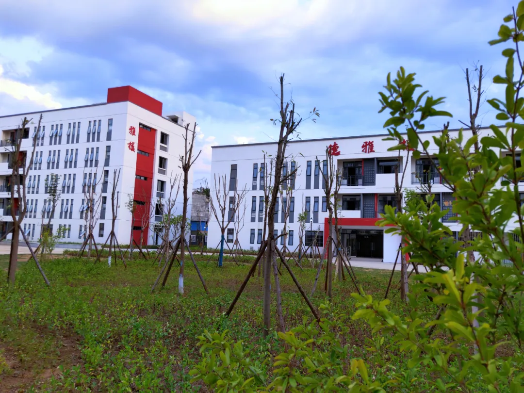 1662347379220088.png 巧家县第四中学新校区正式“启航”,迎来首批学生!1.png