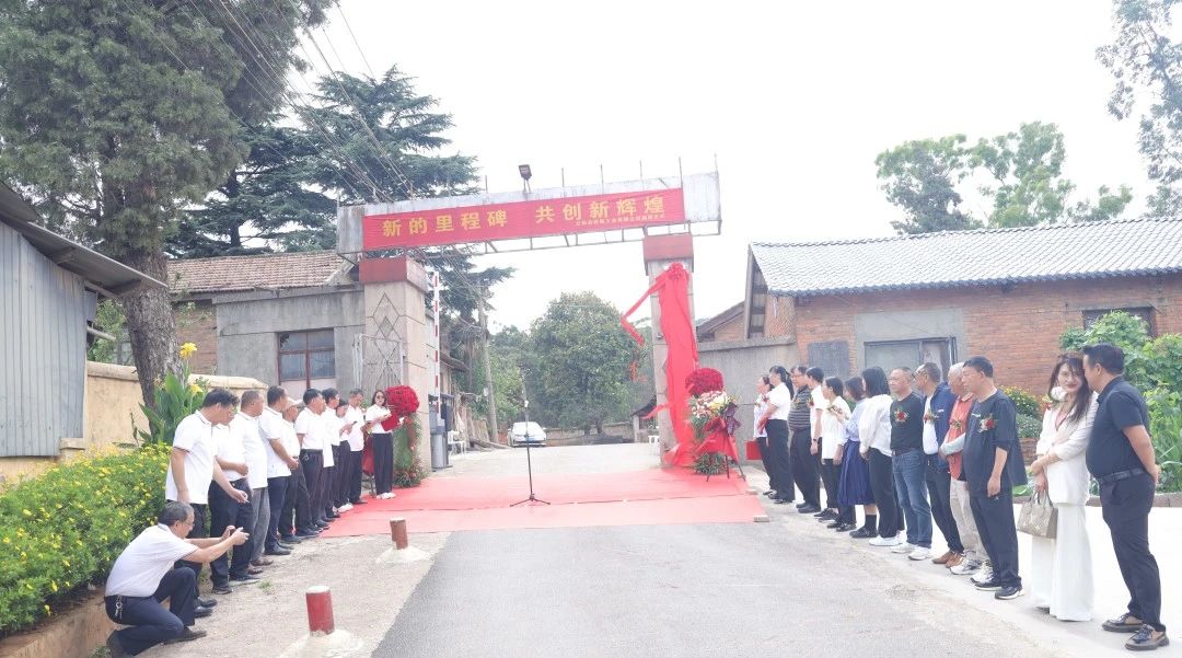 1689212840928375.jpg 956c5fd985b69d52d5c2be2bc63b7ba3.jpg