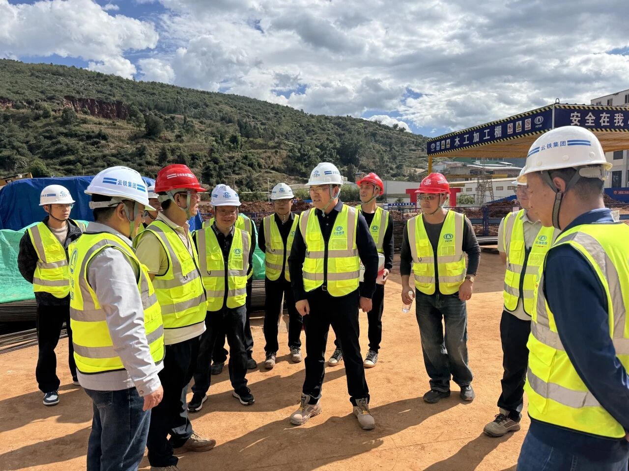 1761611693186338.jpg 微信图片_2025-10-28_083411_996.jpg